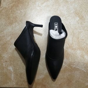 Sol sana mule with 2.5 in heel
